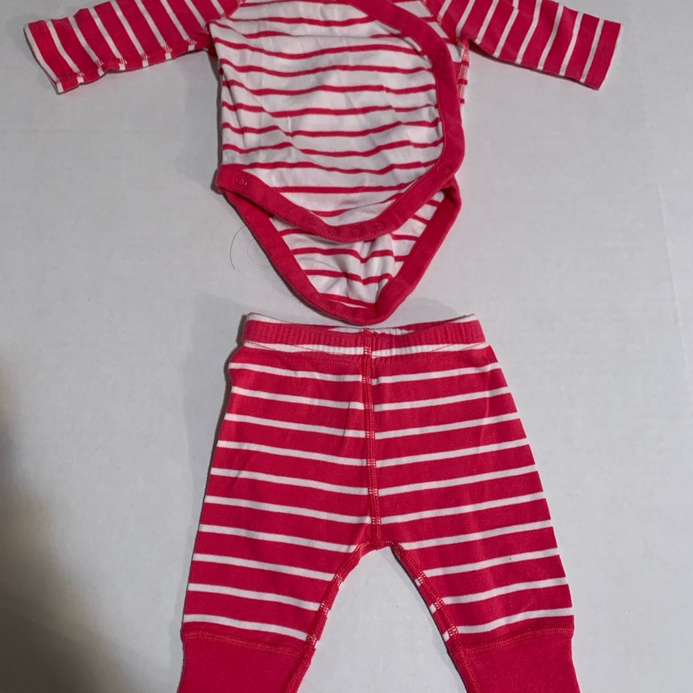 Hanna Andersson long sleeve Pink & White Striped two Piece Set 0-3 months girl